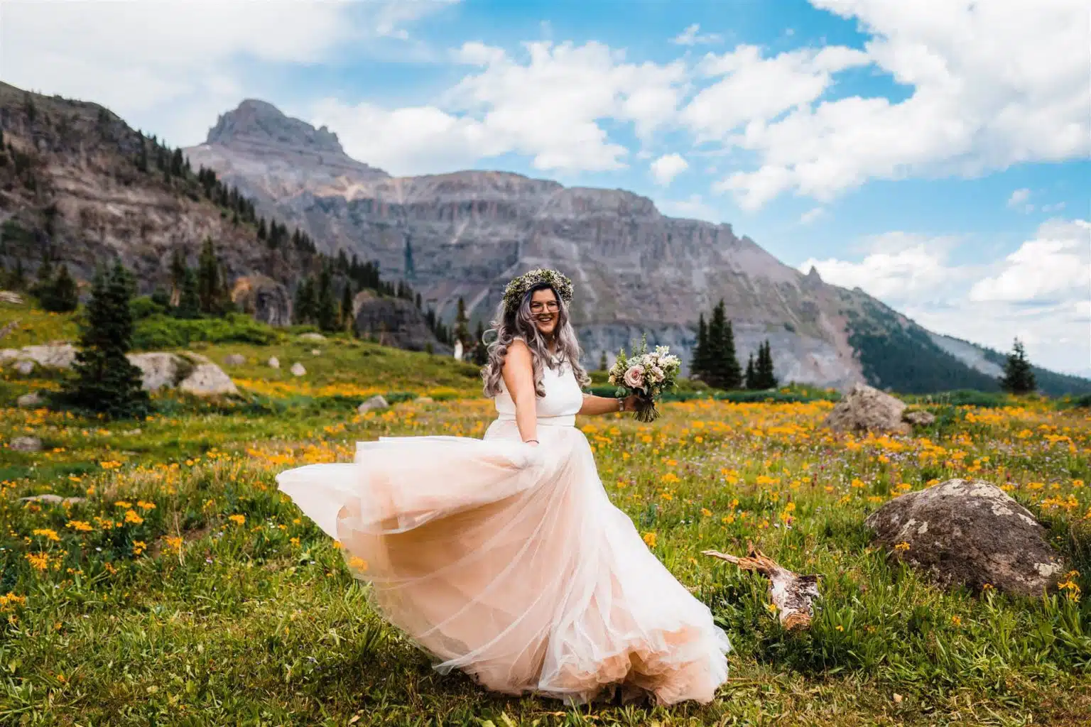 Gown Goals: 5 Tips on how to pick your adventure elopement dress