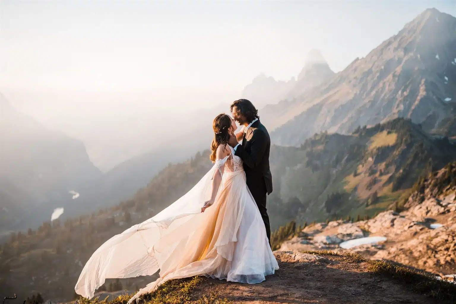 50 Long Wedding Veils That Will Leave You Speechless